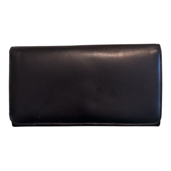 Sleek Black Leather Wallet - Picture 1 of 3